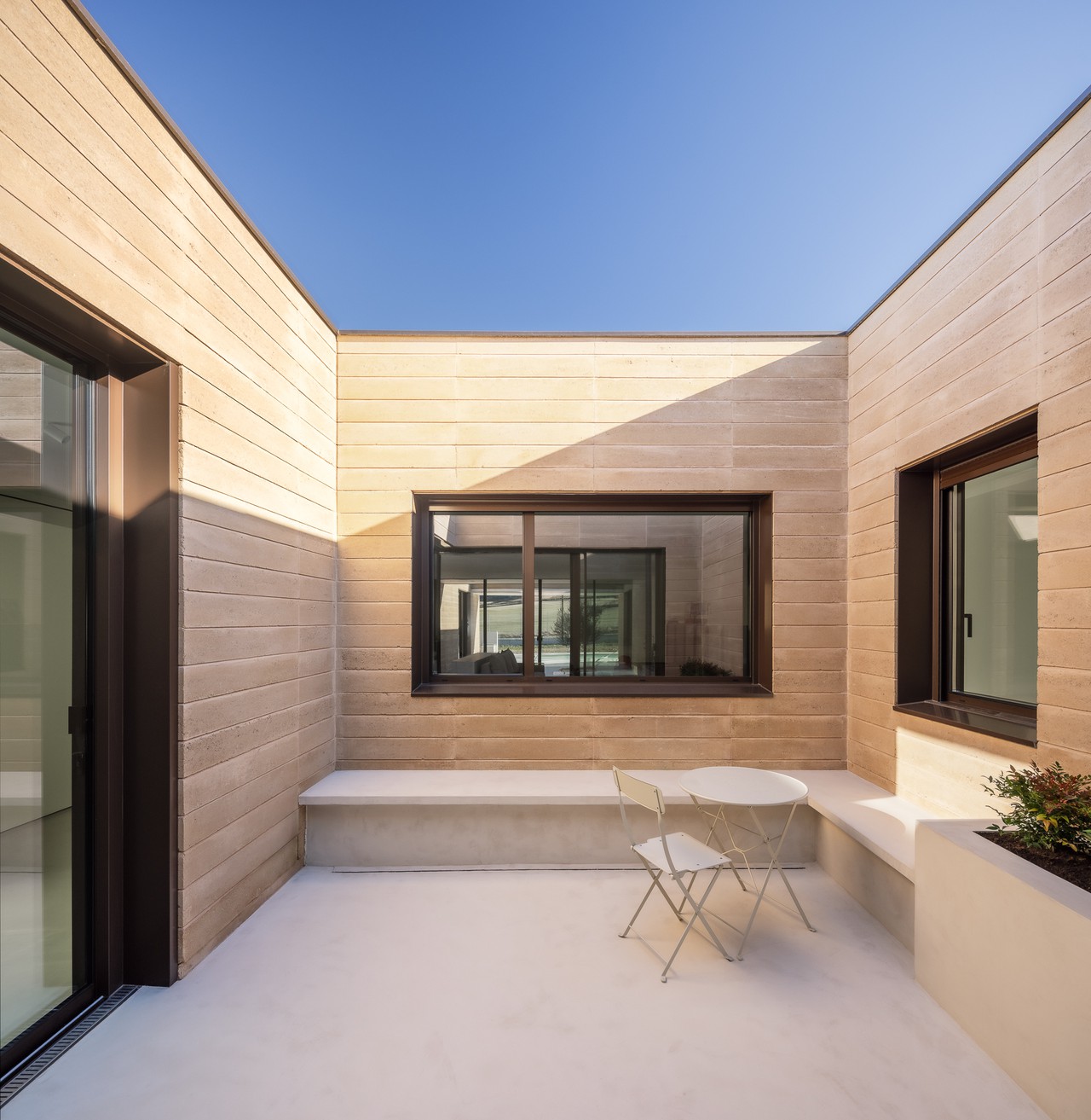 Casa · Neutra-8-2