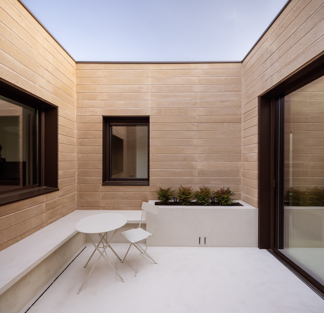 Casa · Neutra-9