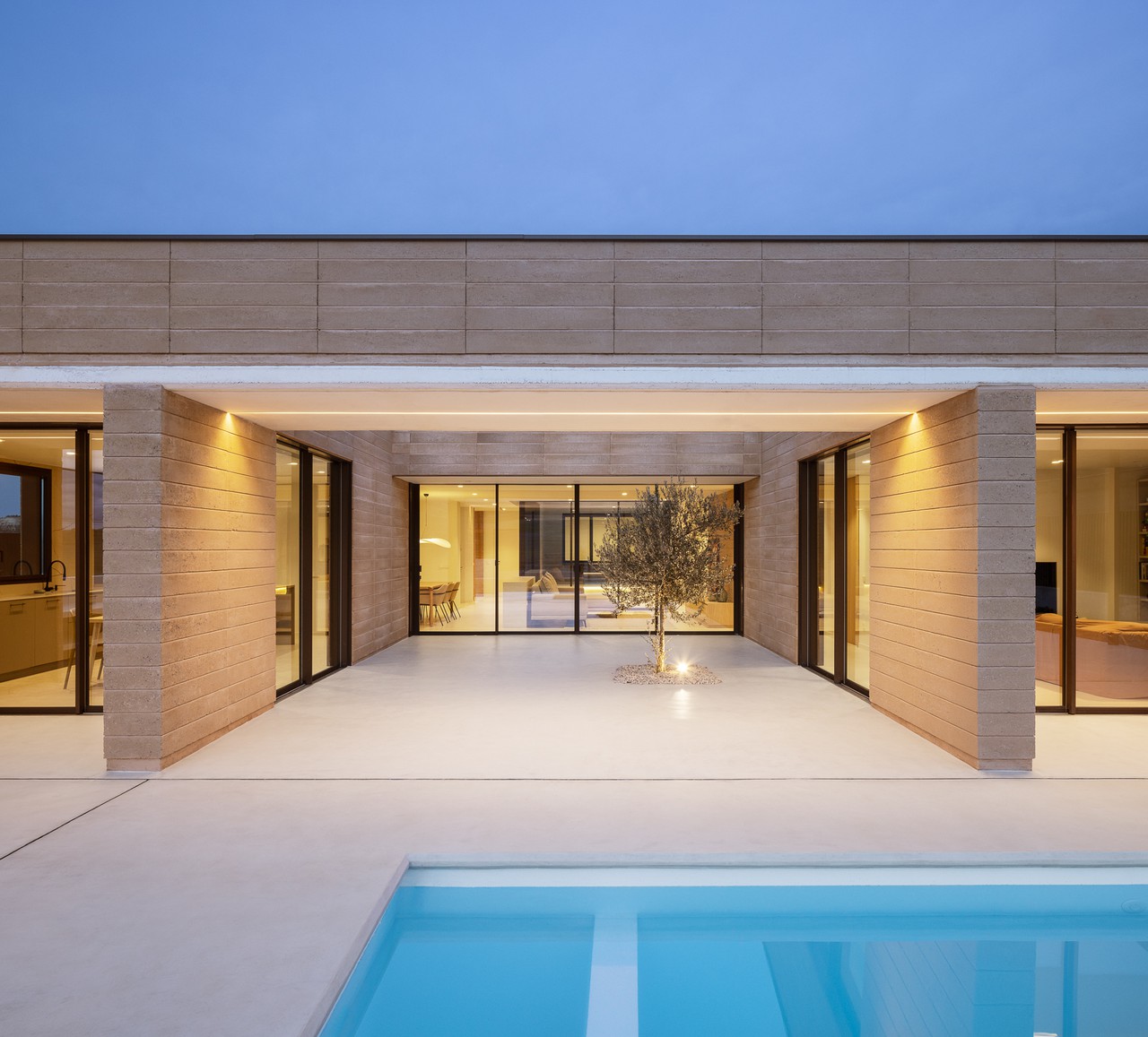 Casa · Neutra-16